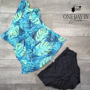 Tempt Me One Shoulder Tankini Swimsuit Size L